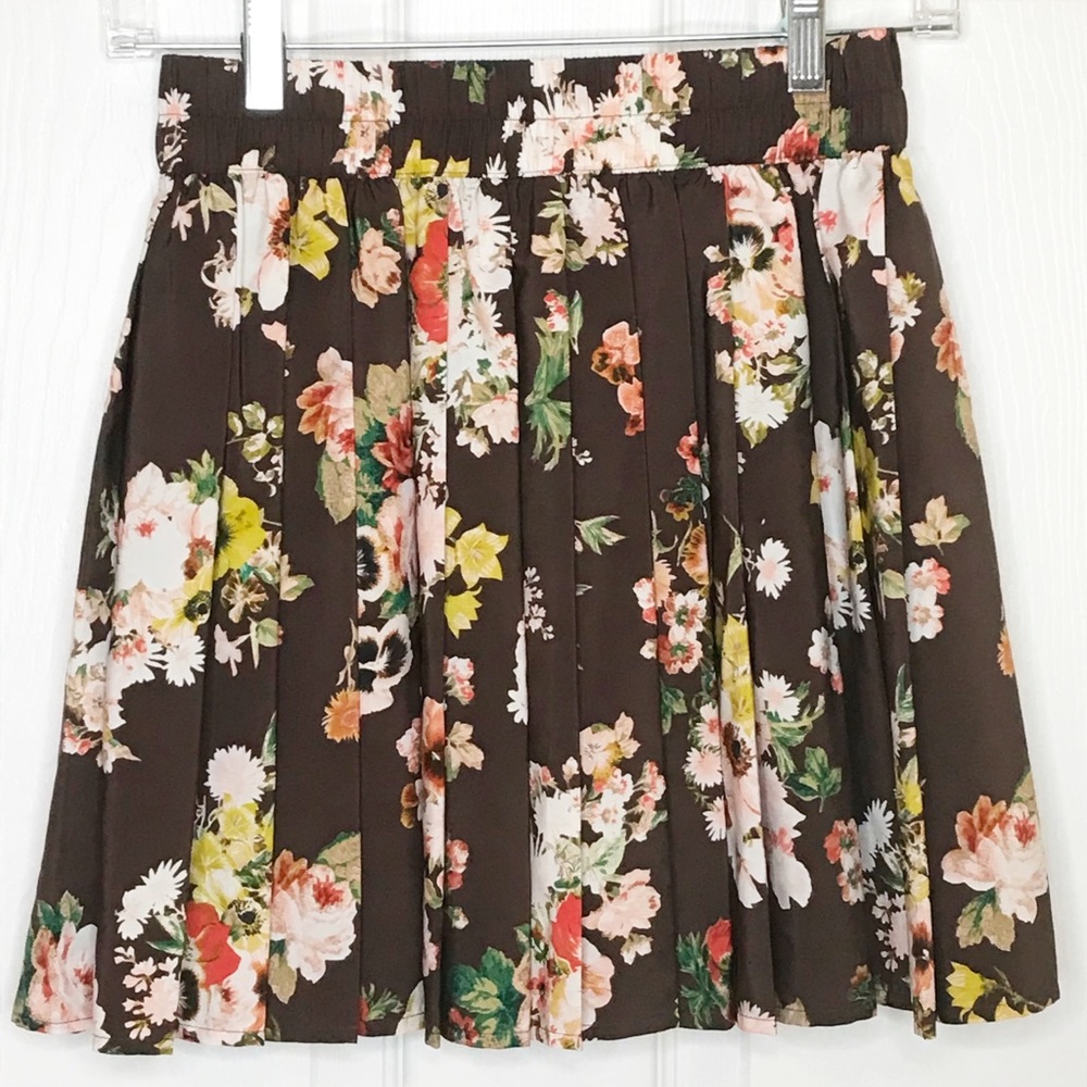 Princess Vera Wang mini skirt